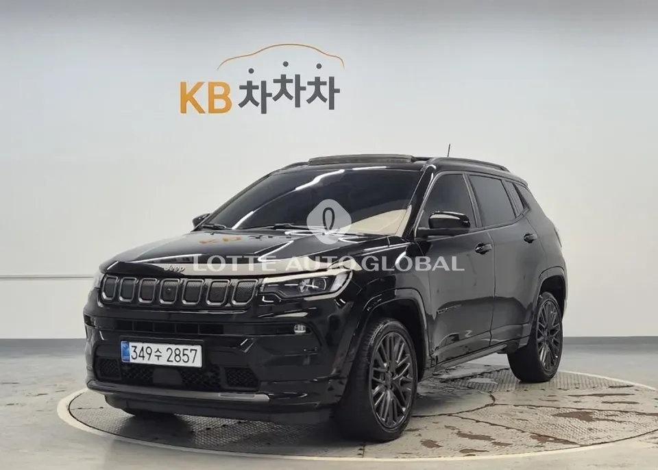 2022 Jeep Compass, VIN 3C4NJDEB7NT177336