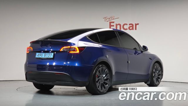 2022 Tesla Model Y, VIN 7SAYGDEF9NF502150