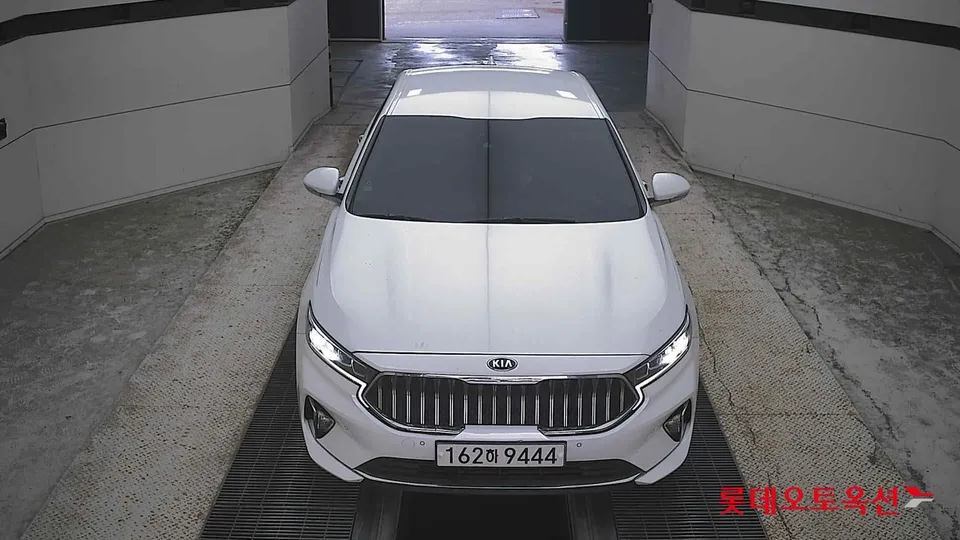 2020 Kia K7, VIN KNALB41BBLA236823