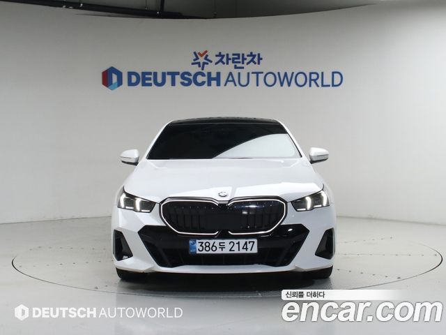 2024 BMW 5-Series, VIN WBA21FJ08RCR02556