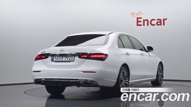 2021 Mercedes-Benz E-Class, VIN W1KZF4FB0MA945512