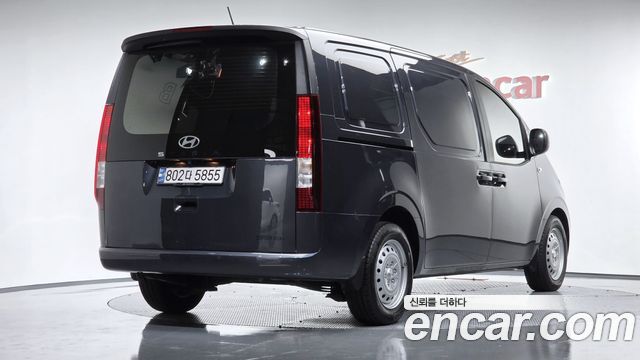 2025 Hyundai Staria, VIN KMFYFX71BSU215065
