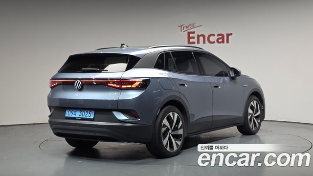 2023 Volkswagen ID.4, VIN WVGZZZE2ZPE037887