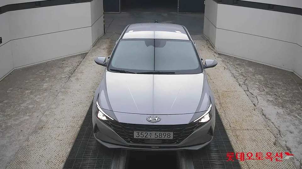 2021 Hyundai Avante, VIN KMHLM41EEMU005421