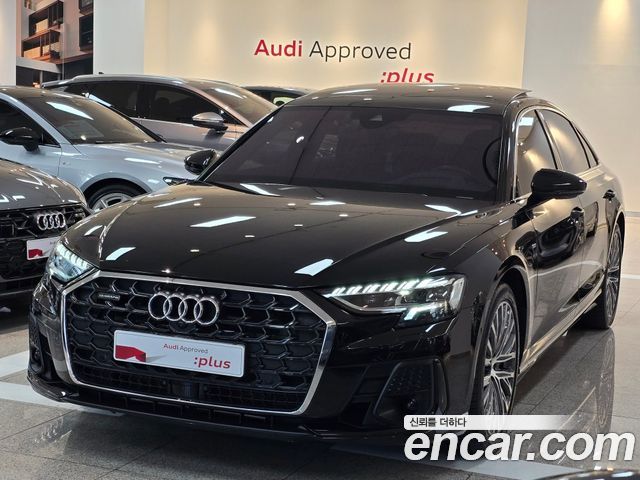 2022 Audi A8, VIN WAUZZZF86NN010070