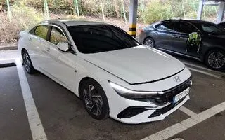 2024 Hyundai Avante, VIN KMHLR41EERU550572