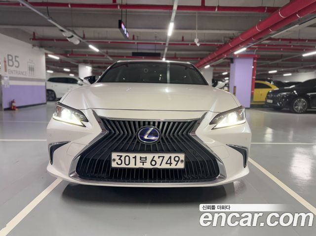 2020 Lexus ES, VIN JTHB21B15L2109138