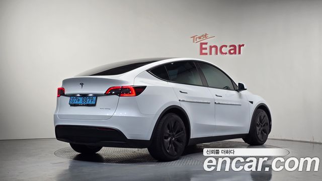 2023 Tesla Model Y, VIN LRWYGCFS6PC101171