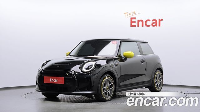 2023 Mini Cooper, VIN WMW11DJ05P2T09496