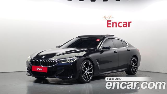 2022 BMW 8-Series, VIN WBAGW0109NCH87743