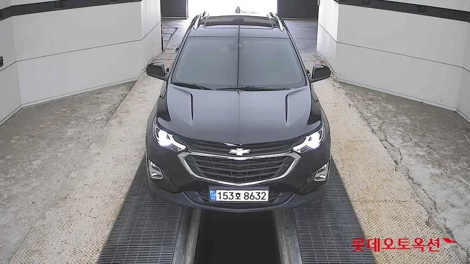 2020 Chevrolet Equinox, VIN 3GNAX9E83LS684405