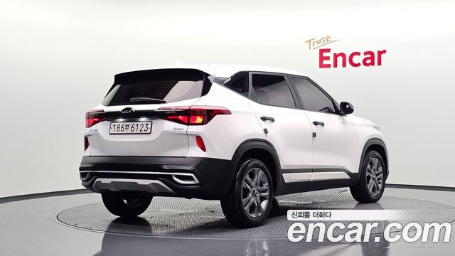 2021 Kia Seltos, VIN KNAER812GMK137322