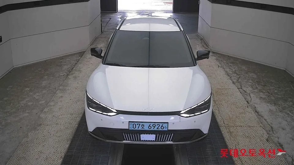 2022 Kia EV6, VIN KNAC381AFNA001811
