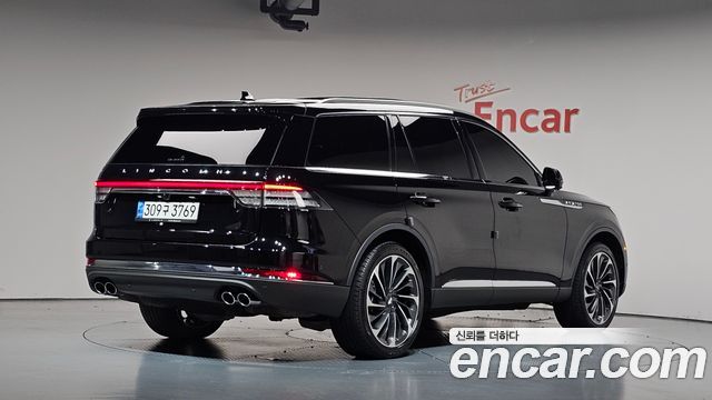 2021 Lincoln Aviator, VIN 5LM5J7XC4MGL10587