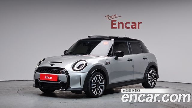 2024 Mini Cooper, VIN WMW61DK03R2U43706