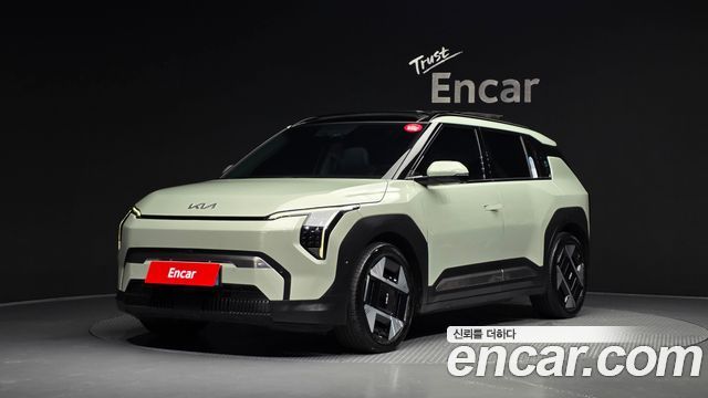 2025 Kia EV3, VIN KNAFC81AFSS036918