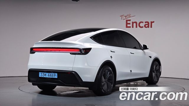 2025 Tesla Model Y, VIN LRWYGCFJ0SC162158