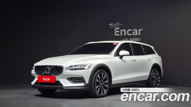 2022 Volvo V60, VIN YV1ZZL12CN1086644