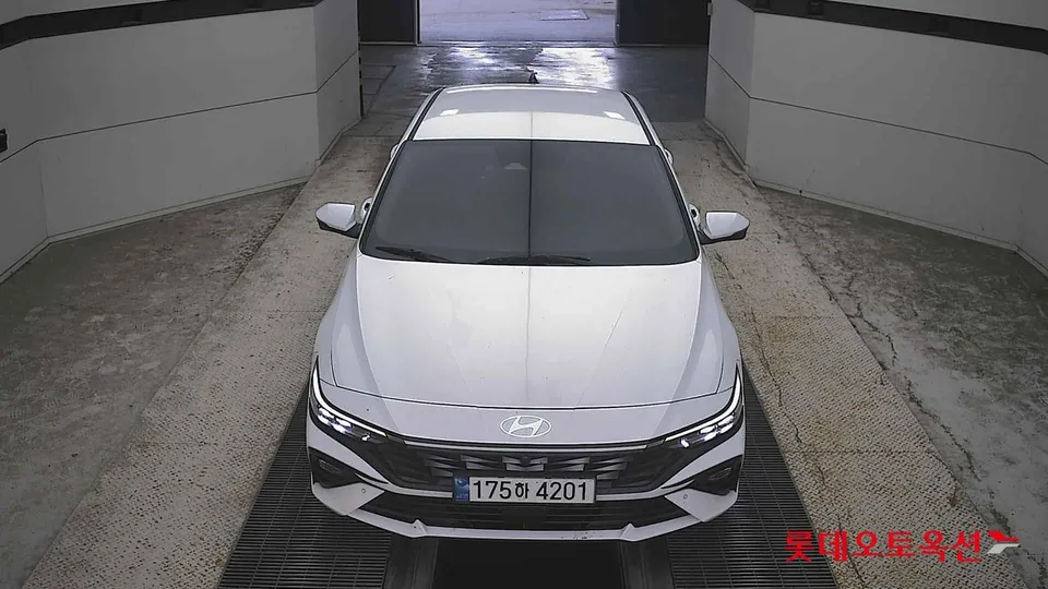 2024 Hyundai Avante, VIN KMHLN41EERU561140