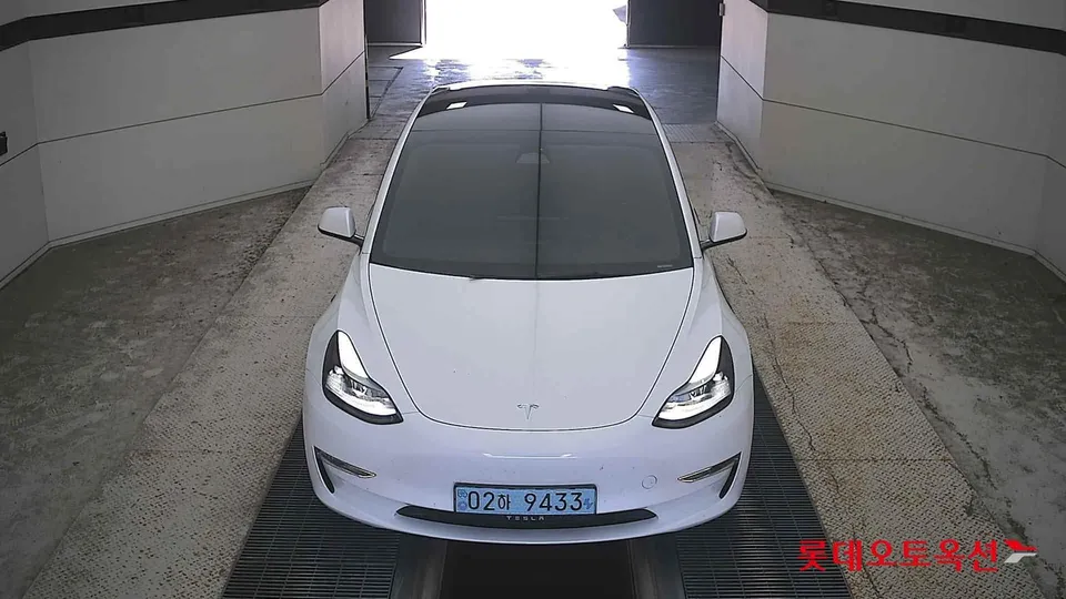 2022 Tesla Model 3, VIN 5YJ3E1EB4NF150264