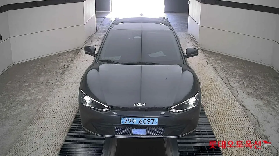2022 Kia EV6, VIN KNAC381AFNA011311