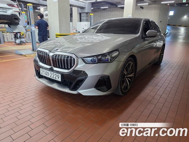 2026 BMW 5-Series, VIN WBA51FJ03TCW46038