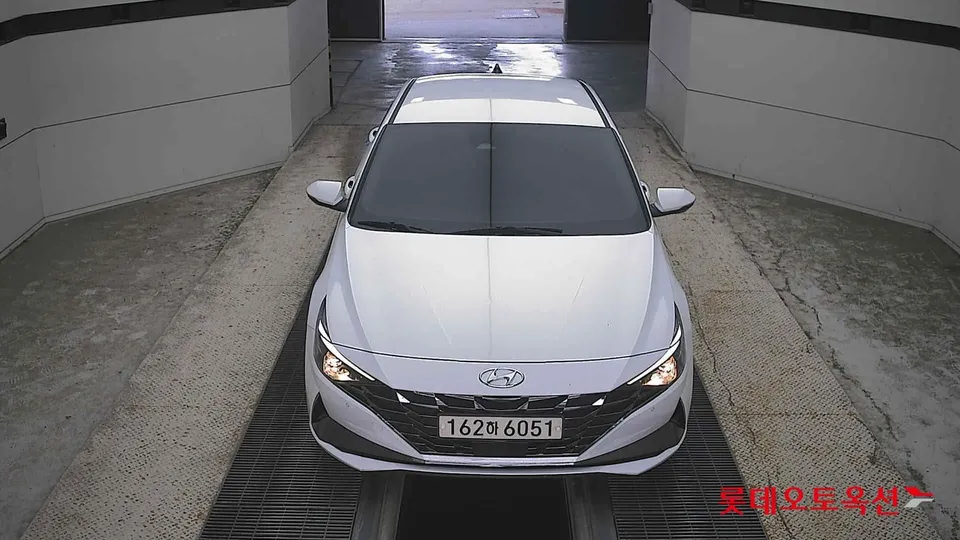 2021 Hyundai Avante, VIN KMHLM41EEMU137767