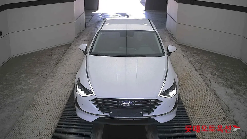 2020 Hyundai Sonata, VIN KMHL141EBLA027253