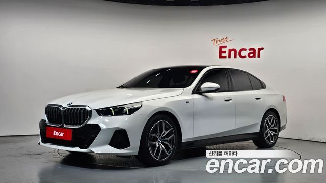 2024 BMW 5-Series, VIN WBA21FJ05RCP48033