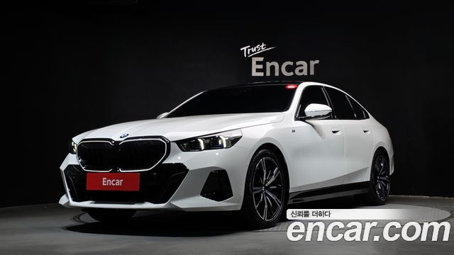 2026 BMW 5-Series, VIN WBA51FJ05TCW21173