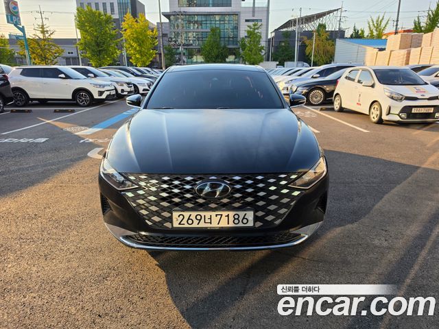 2021 Hyundai Grandeur, VIN KMHF141DBMA419609