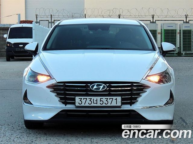 2020 Hyundai Sonata, VIN KMHL141EBLA099023