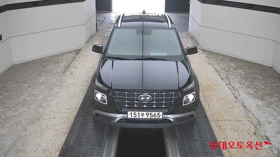 2020 Hyundai Venue, VIN KMHRB813ELU038455