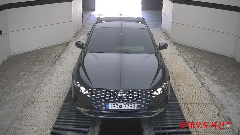 2022 Hyundai Grandeur, VIN KMHF241DBNA479477