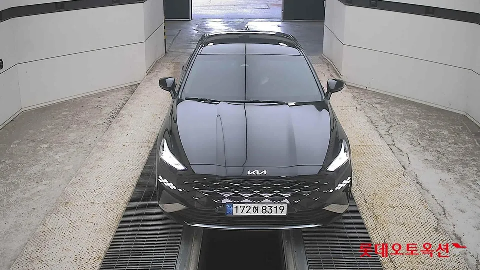 2023 Kia K8, VIN KNAM141BBPA040800