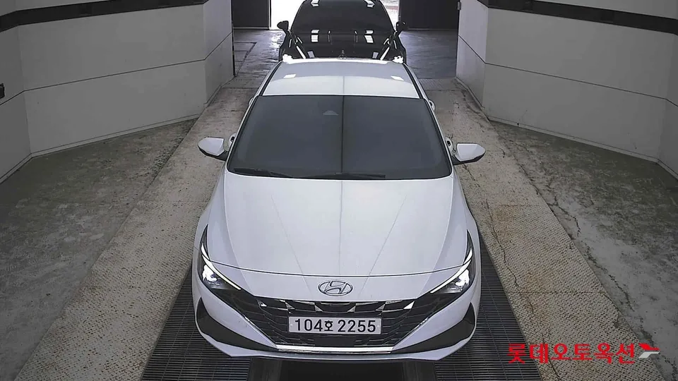 2021 Hyundai Avante, VIN KMHLR41EEMU036103