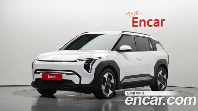 2025 Kia EV3, VIN KNAFC81BFSS002576
