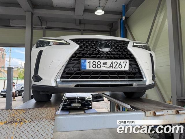 2024 Lexus UX, VIN JTHP6JBH3R2159309