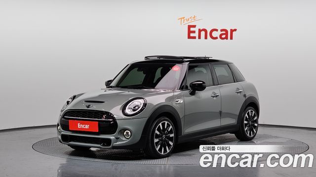 2021 Mini Cooper, VIN WMWXV9106M2N99450