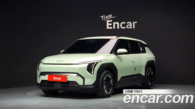 2025 Kia EV3, VIN KNAFC81AFSS008193