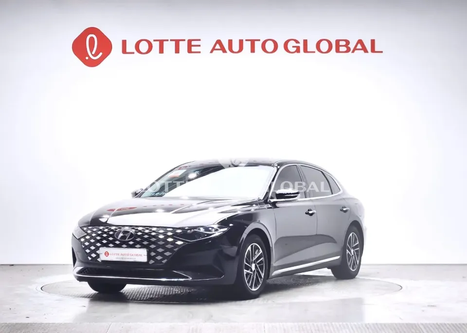 2022 Hyundai Grandeur, VIN KMHF141DBNA470690