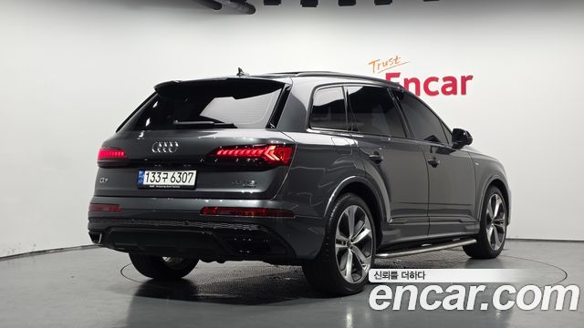 2023 Audi Q7, VIN WAUZZZ4M0PD016021