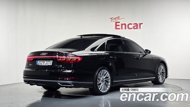 2021 Audi A8, VIN WAUZZZF87MN013168