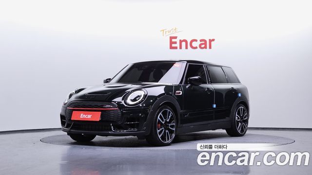 2023 Mini Clubman, VIN WMWJZ9102P2T60332