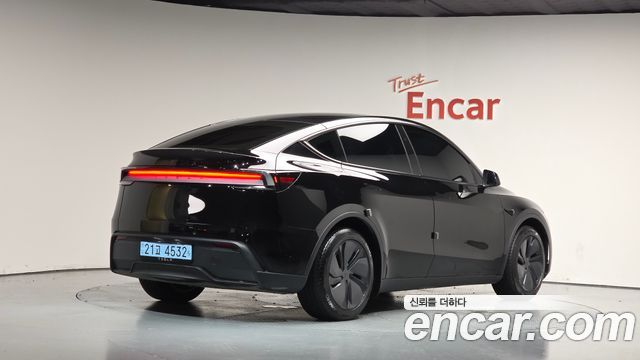 2025 Tesla Model Y, VIN LRWYGCFJ9SC341220