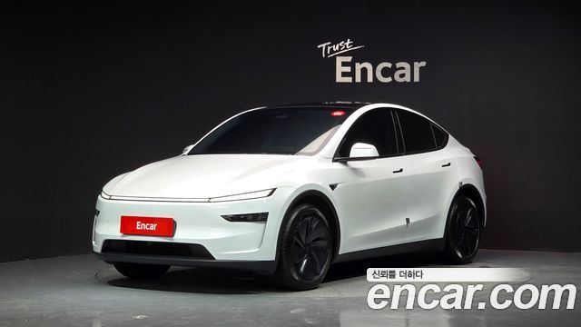 2025 Tesla Model Y, VIN LRWYGCFJ9SC105974