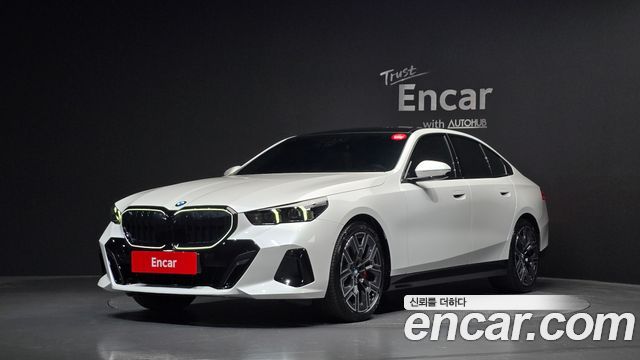 2026 BMW 5-Series, VIN WBA51FJ04TCW04414
