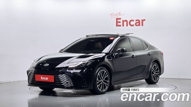 2025 Toyota Camry, VIN JTNAGACK5S3049243