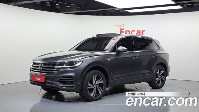 2020 Volkswagen Touareg, VIN WVGZZZCRZLD021509