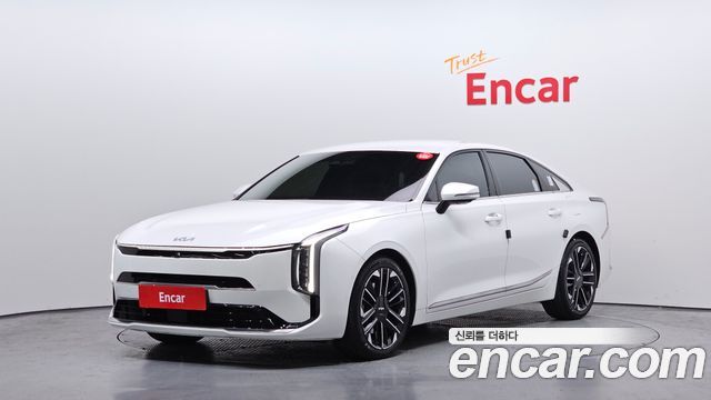2025 Kia K8, VIN KNAM641BBSA085776